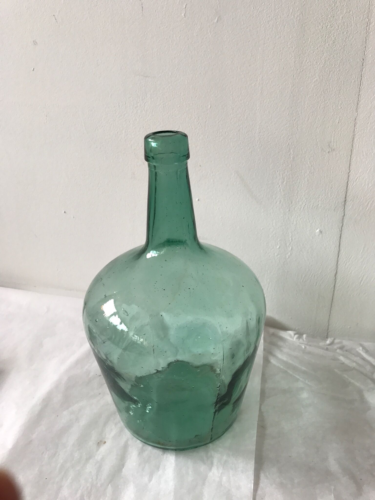 Transparent demijohn