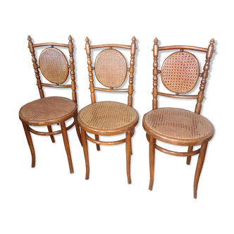 3 chaises de café viennoises