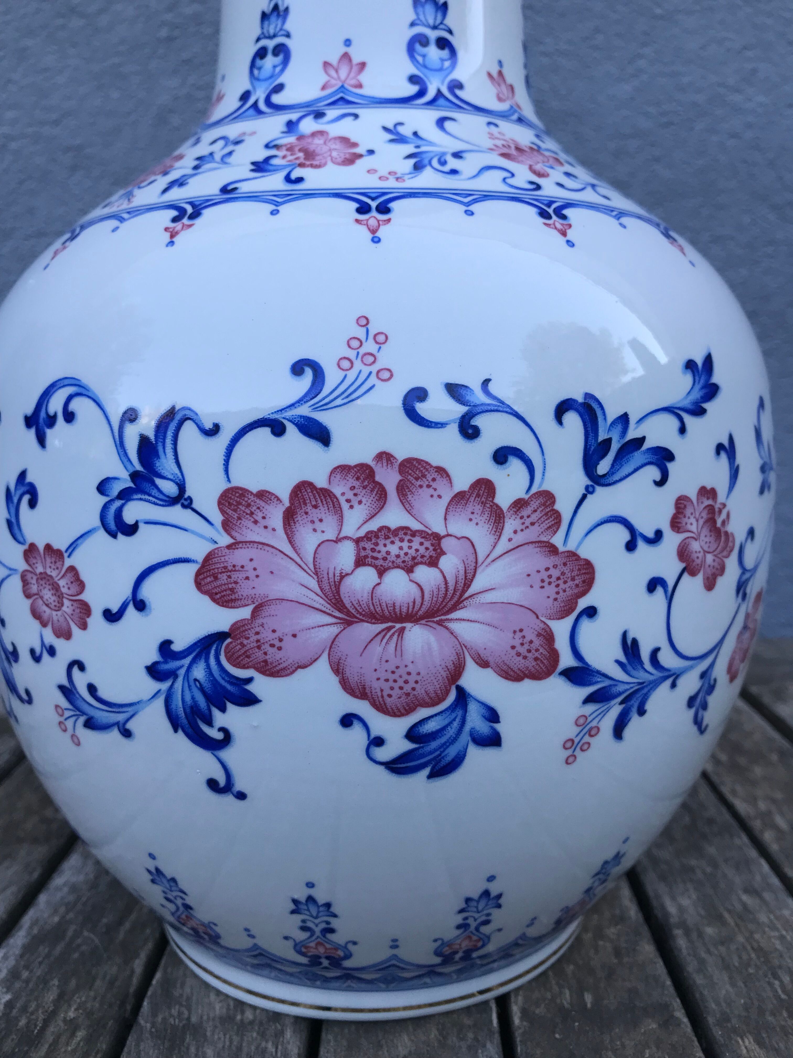 Italian ceramic vase FG