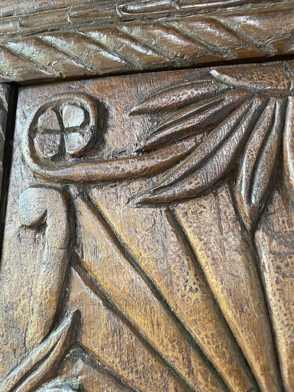 Auvergne brutalist folk art furniture 1890