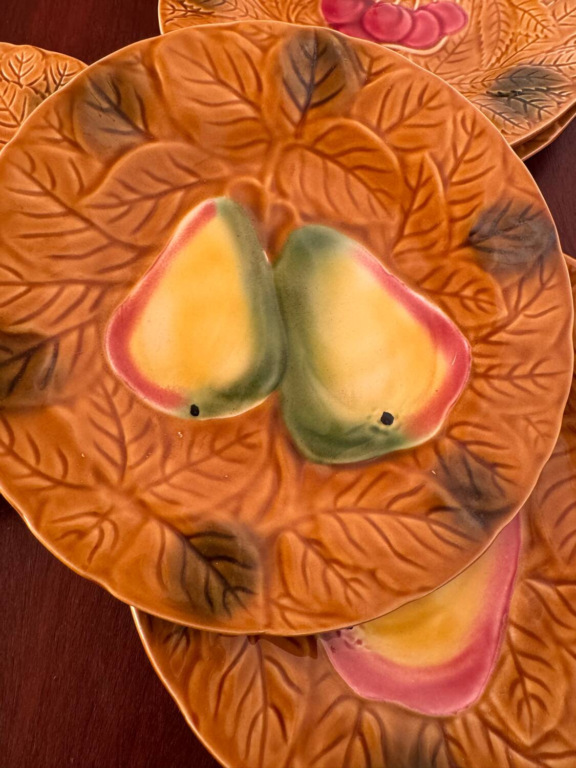 Old barbotine dessert service