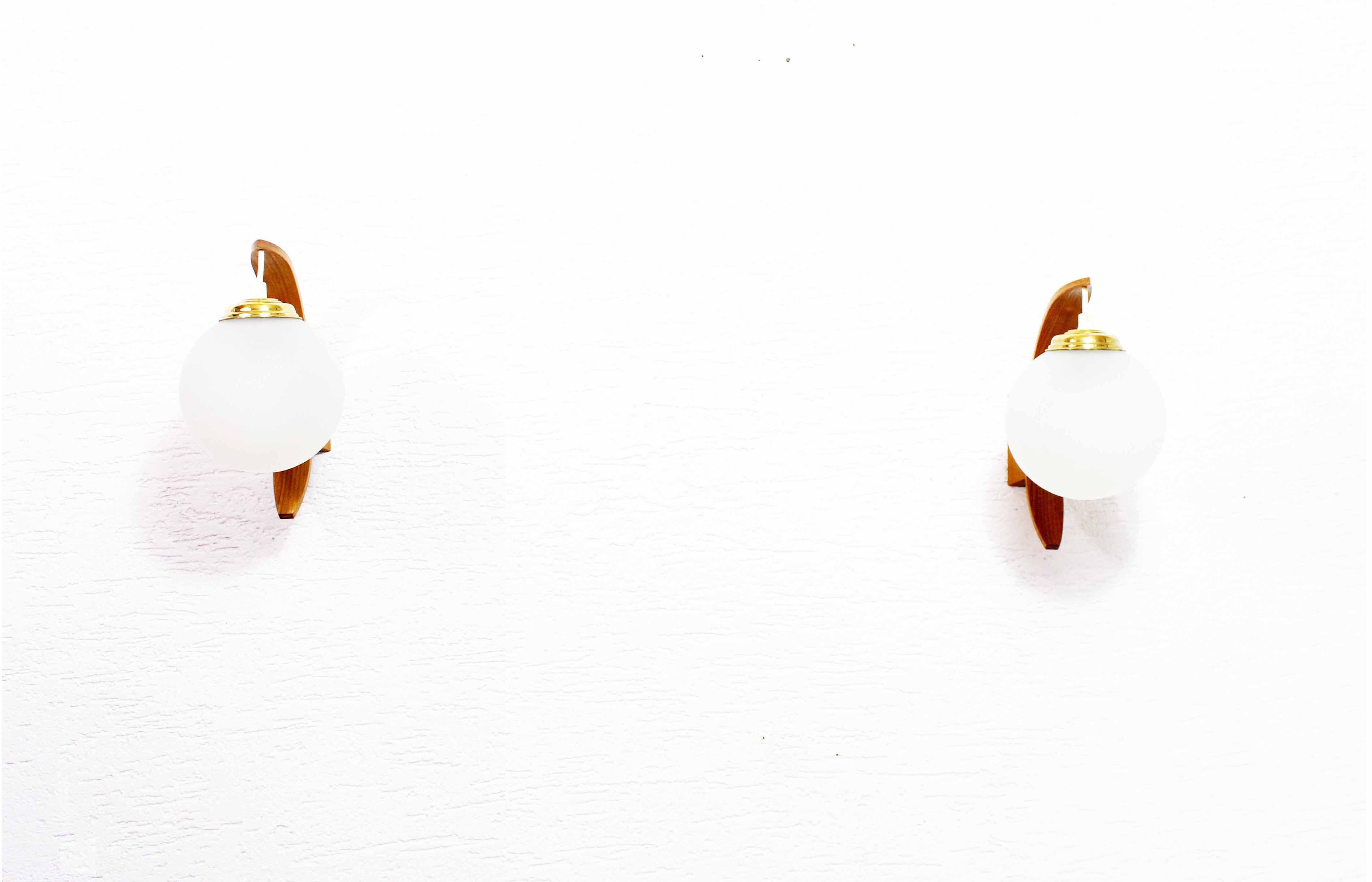 Pair of Scandinavian wall lamps