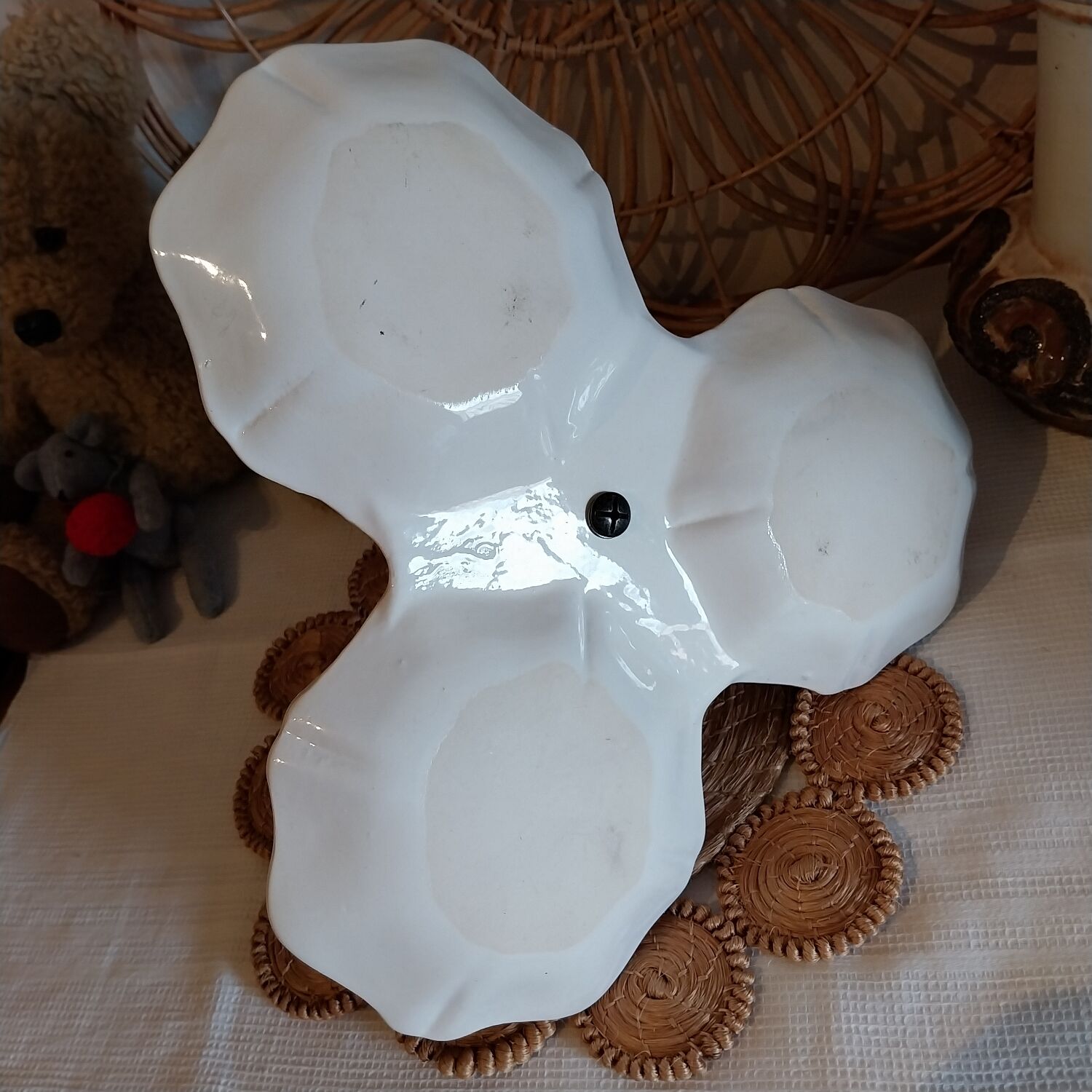 Serving dish in 3 parts + vintage wrought iron handle