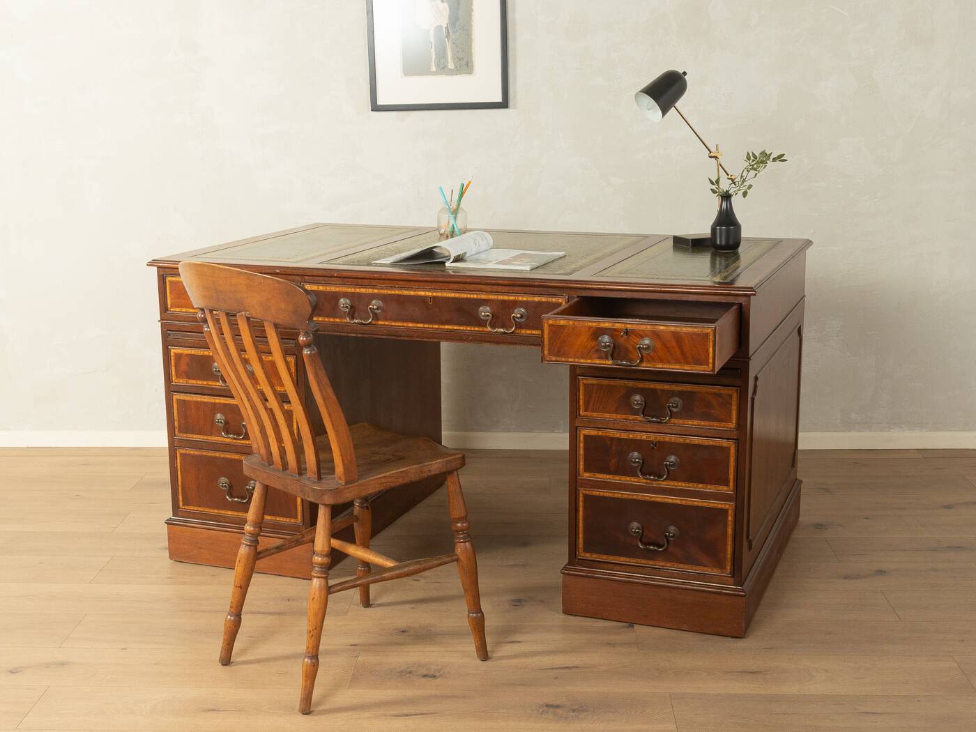 Bureau de style anglais ancien