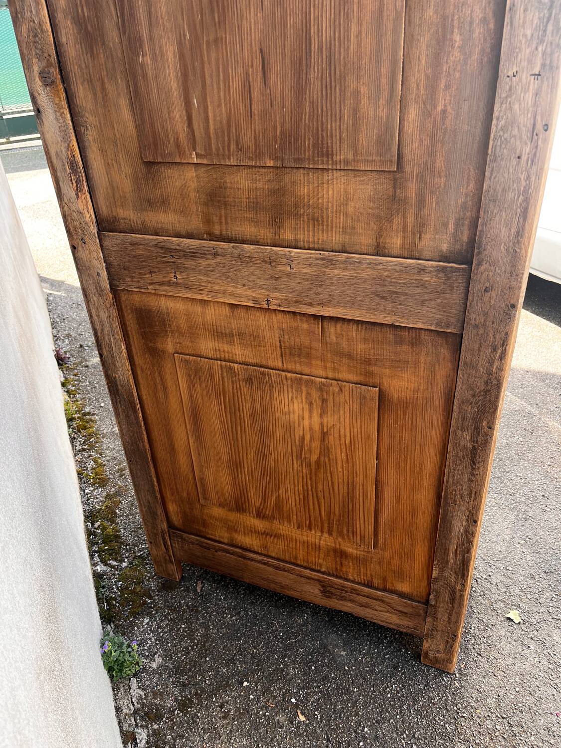 Antique oak bonnetière