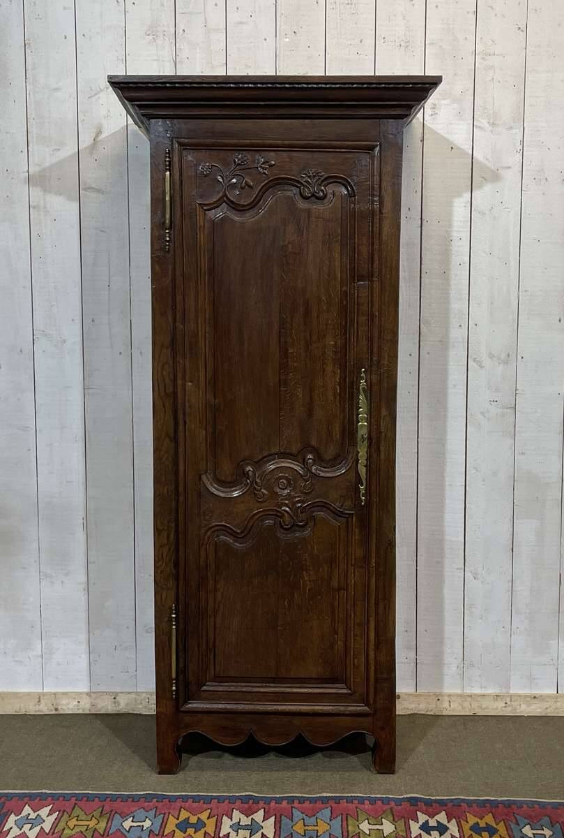 19th-century oak bonnetière