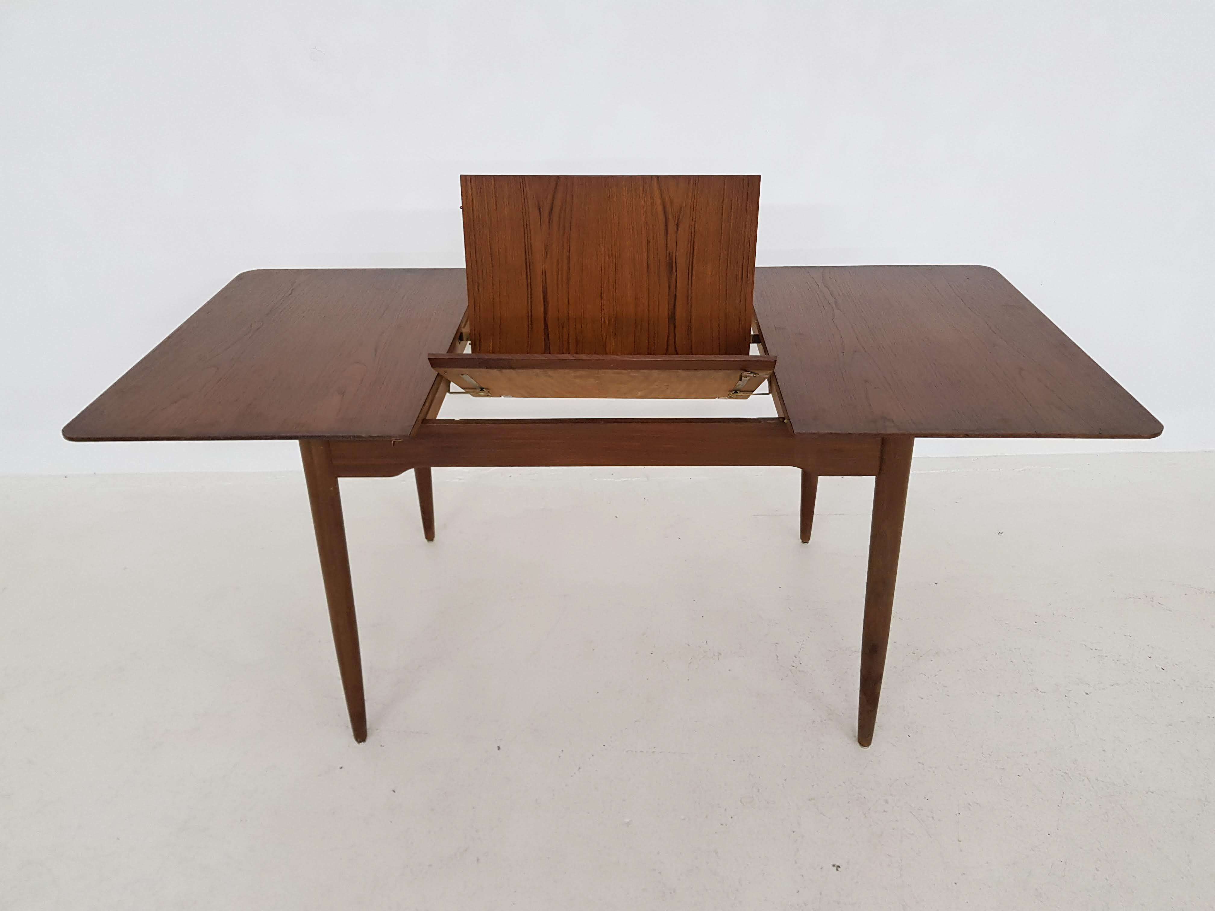 Danish design teak extendable dining table 1960’s