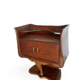 Tables de chevet italiennes Art déco en ronce de noyer, années 1950. Il ya une tablette supérieure en verre