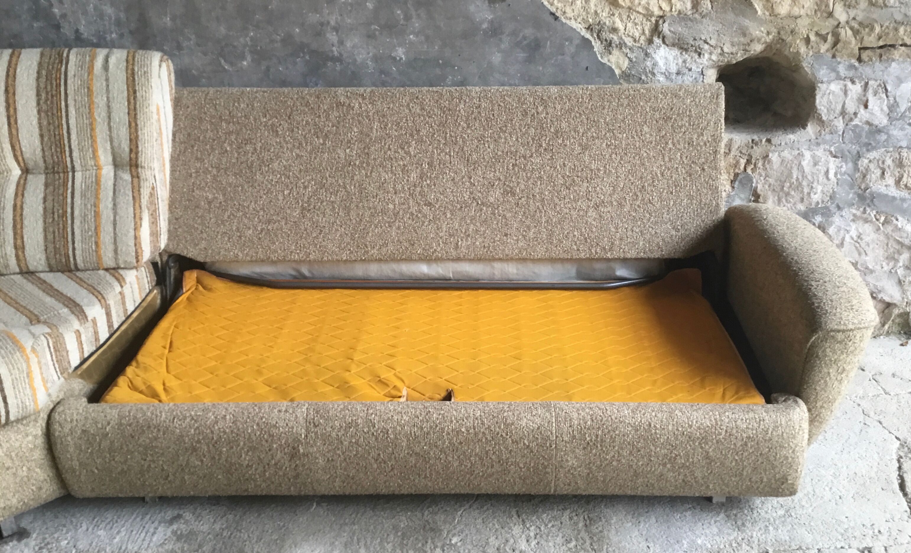 Corner sofa convertible in antique wool brand GMC seats - design 1970