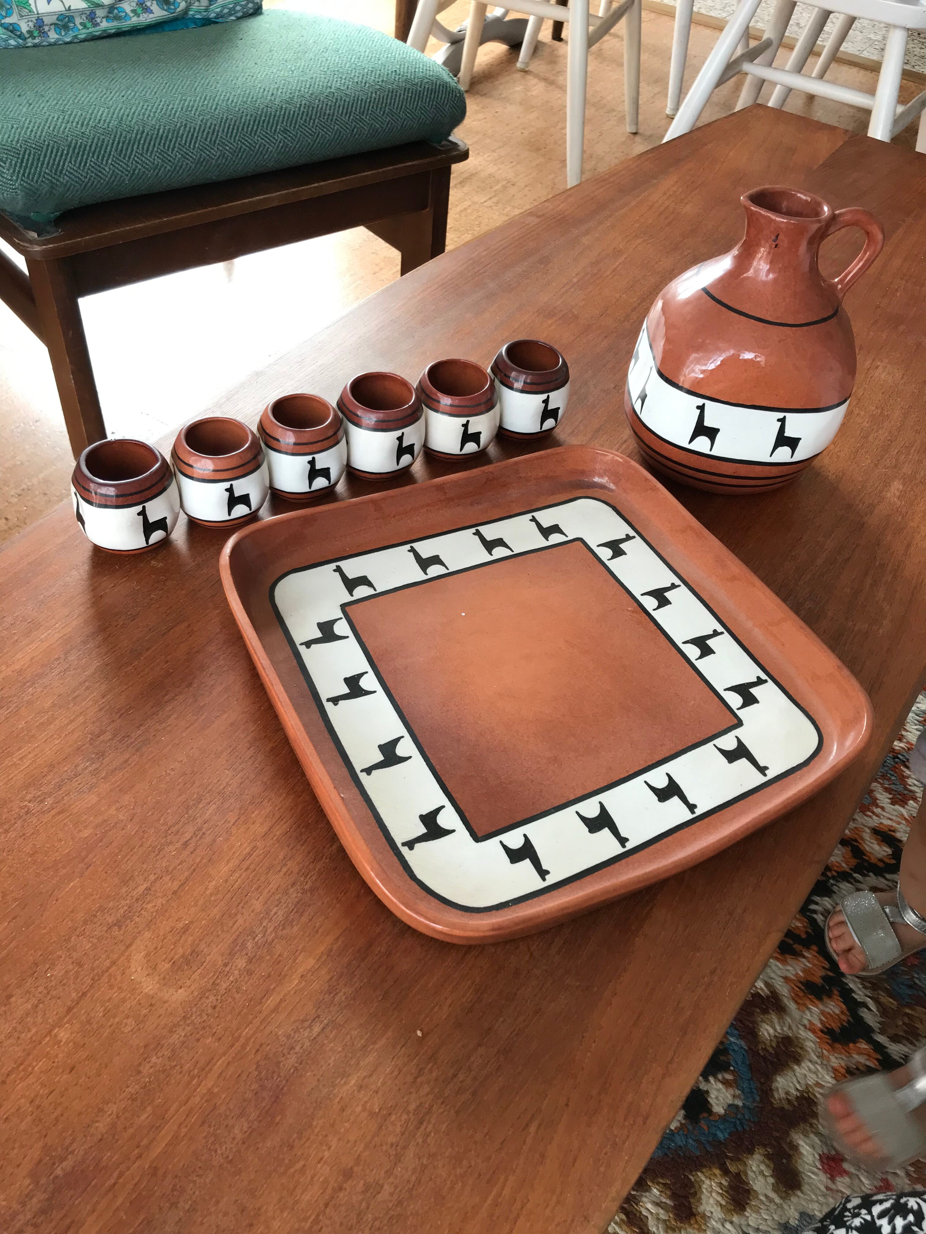 Vintage Peruvian service