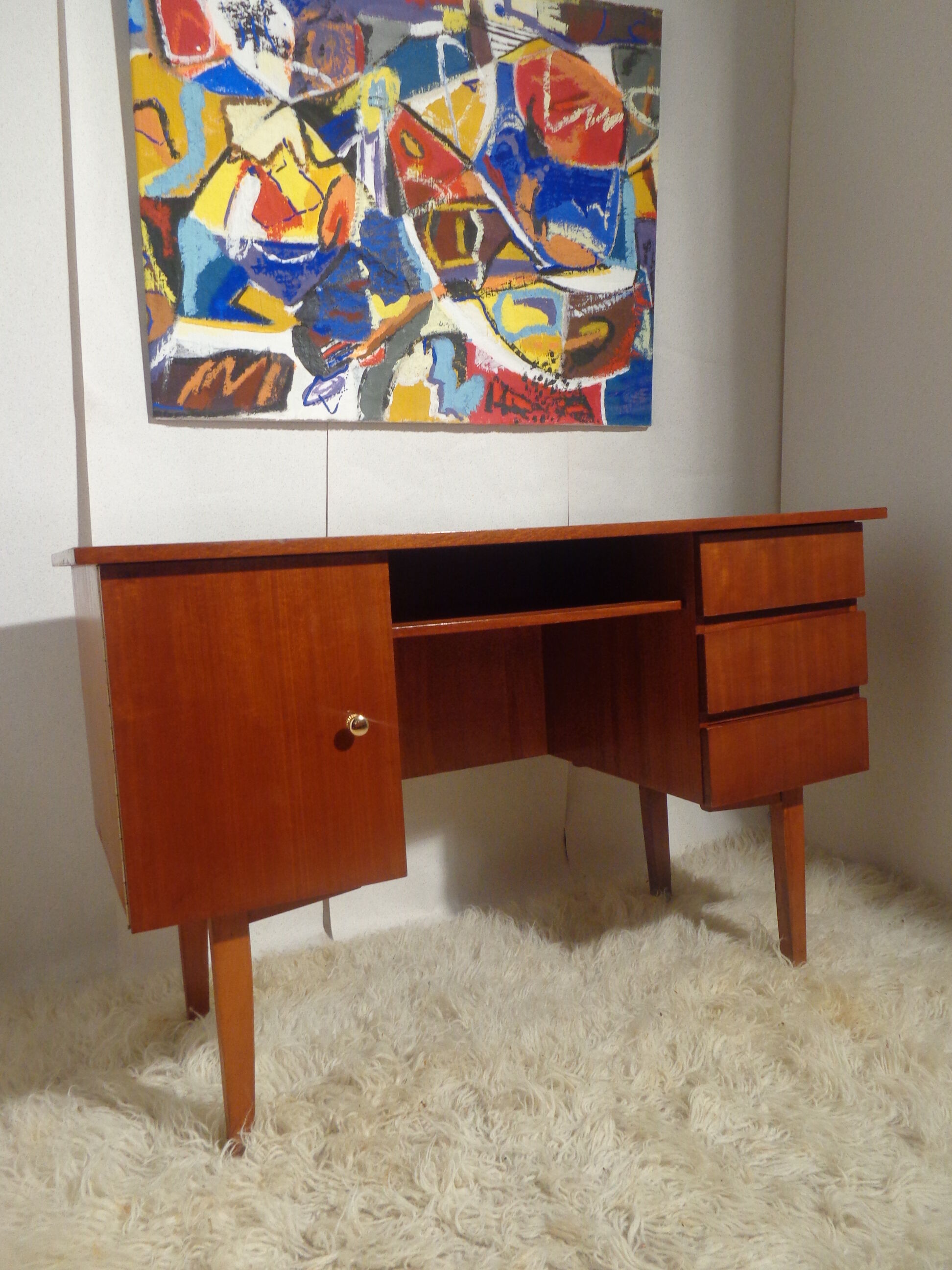 Desk of the 1960s vintage teak
