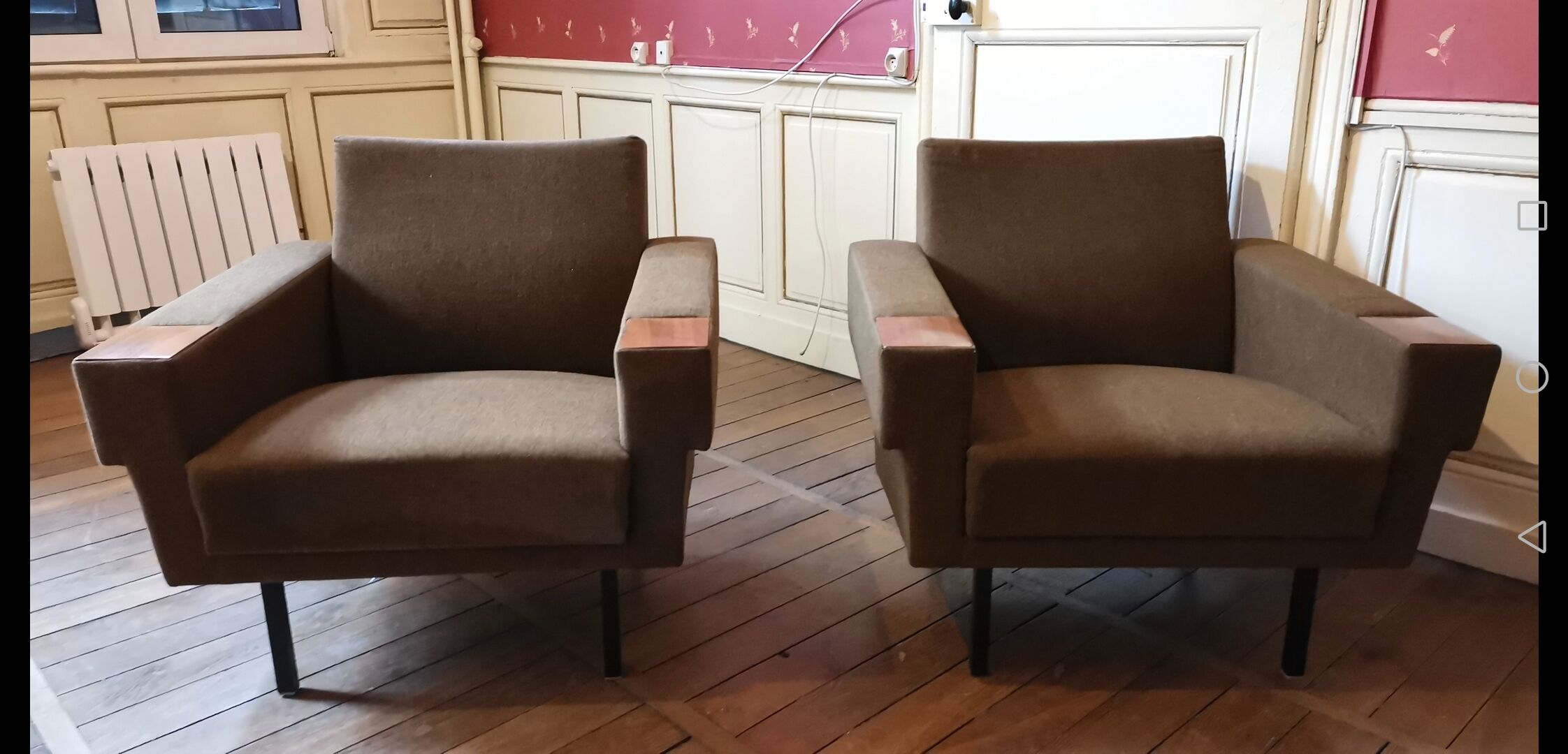 Danish Club armchairs 60s 70 khaki