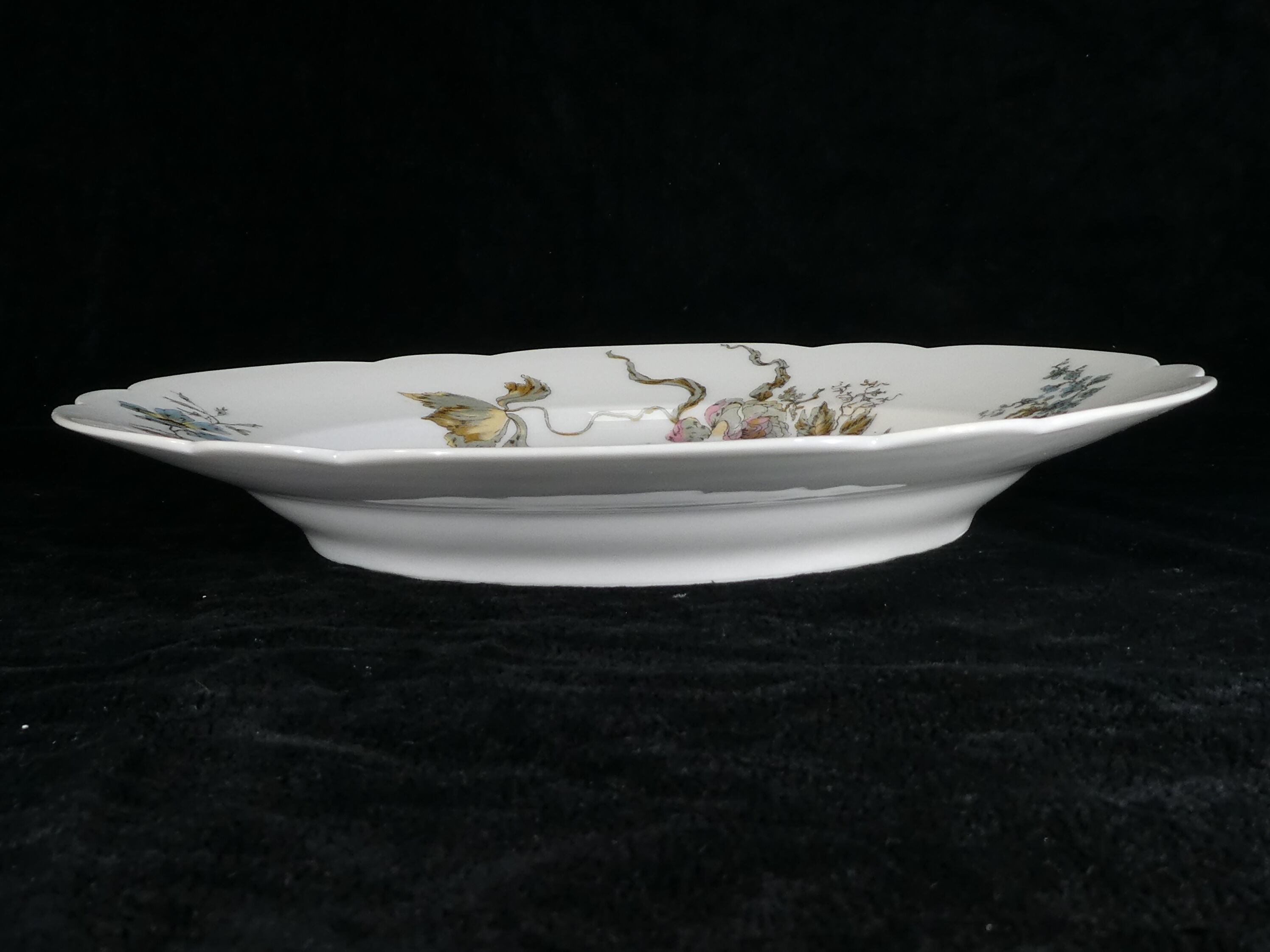 Limoges porcelain round dish for E.Bourgeois Paris