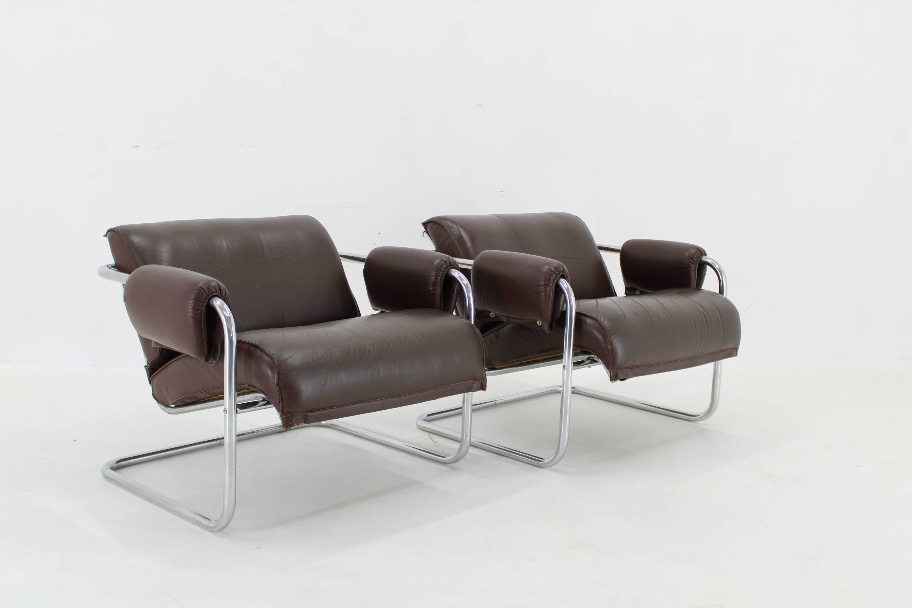 1950s Pair of Tubular Armchairs in Leather, Czechoslovakia