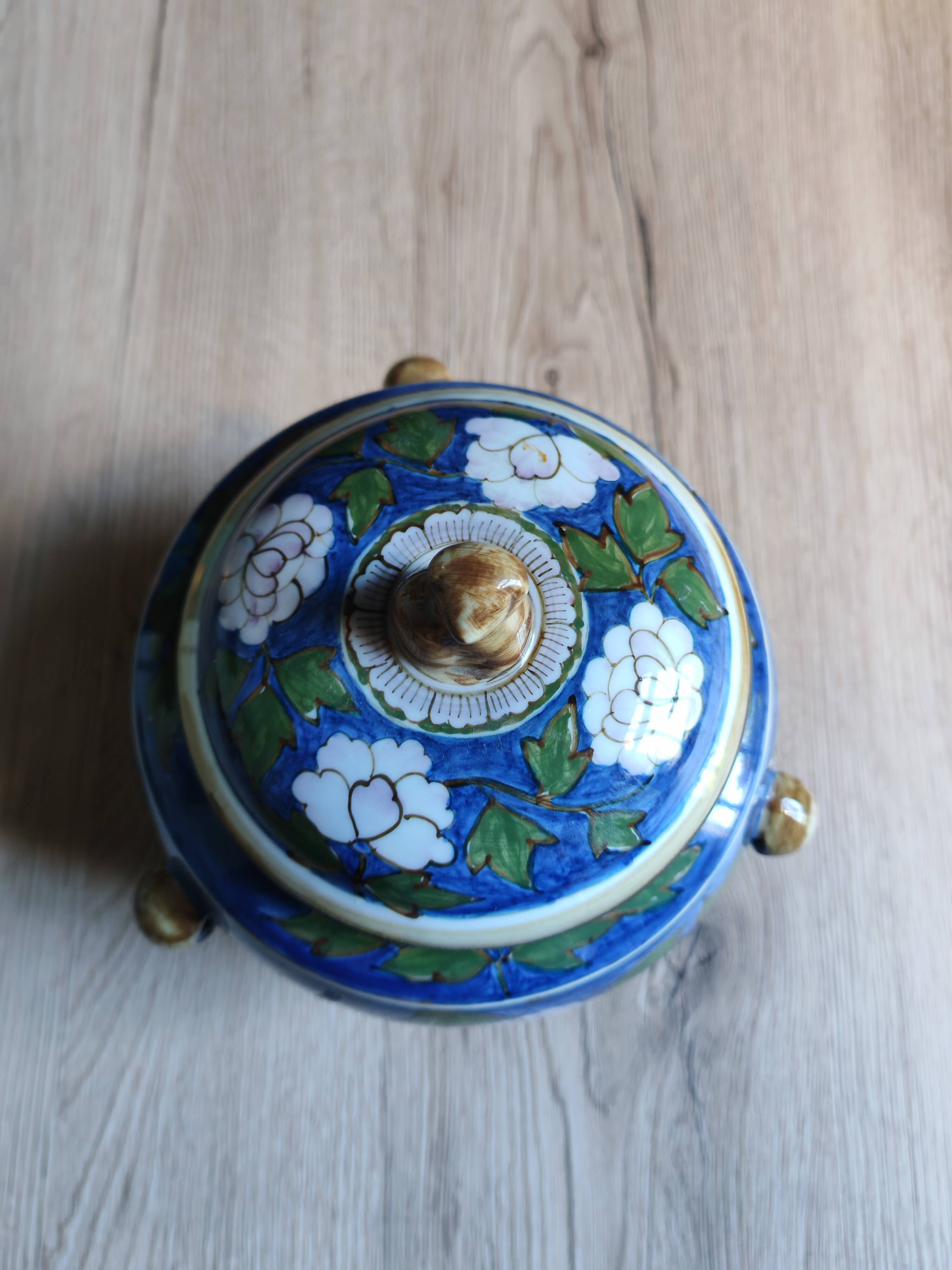 Mélarti Porcelain Vase with Lid - Hand-Painted Covered Pot