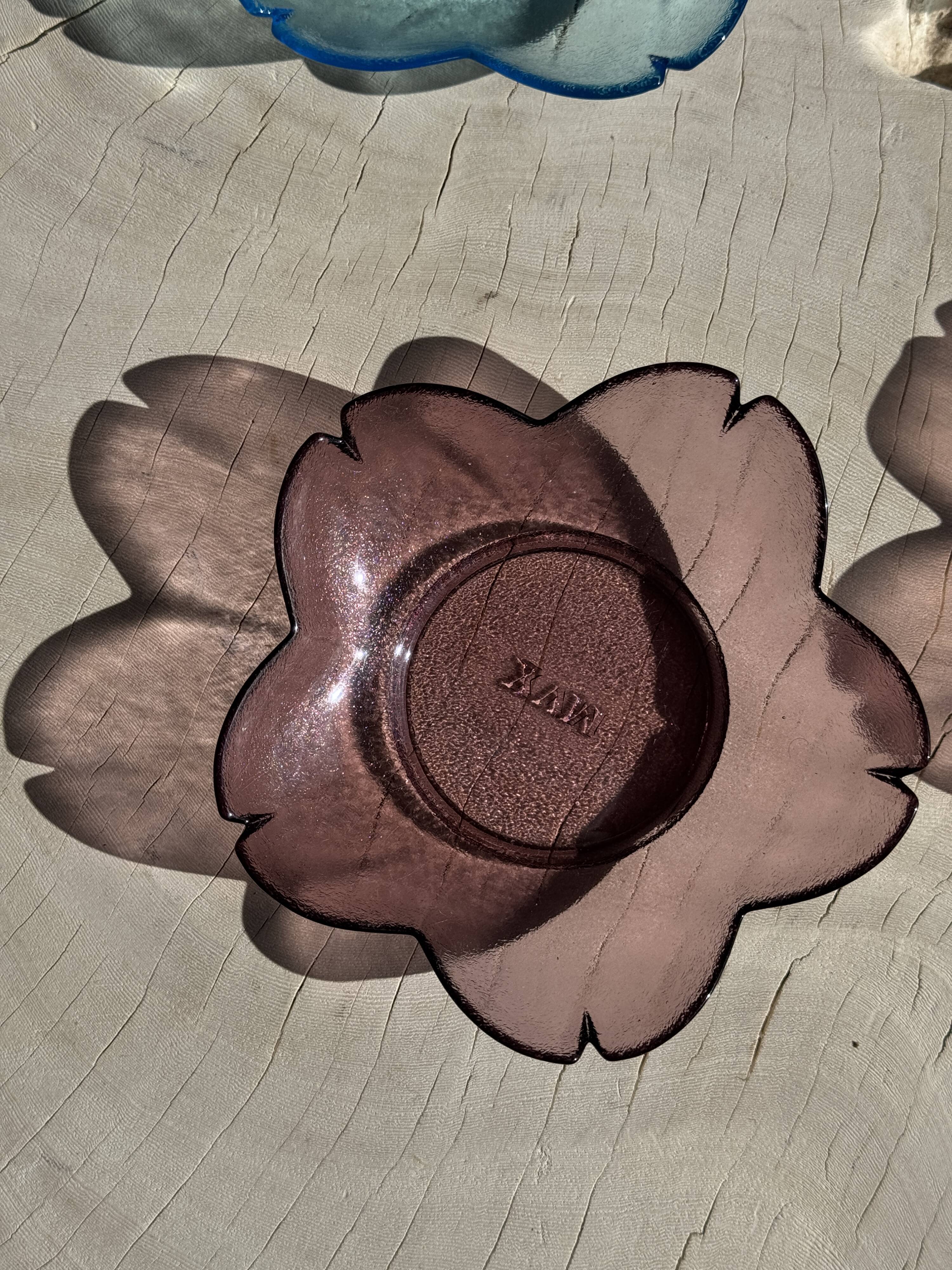 6 vintage flower-shaped bowls, XVM brand on the bottom