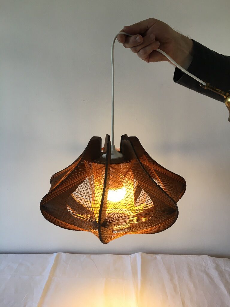 Hanging lamp wood and wire