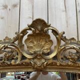 Miroir époque Napoléon III à fronton à la feuille d'or