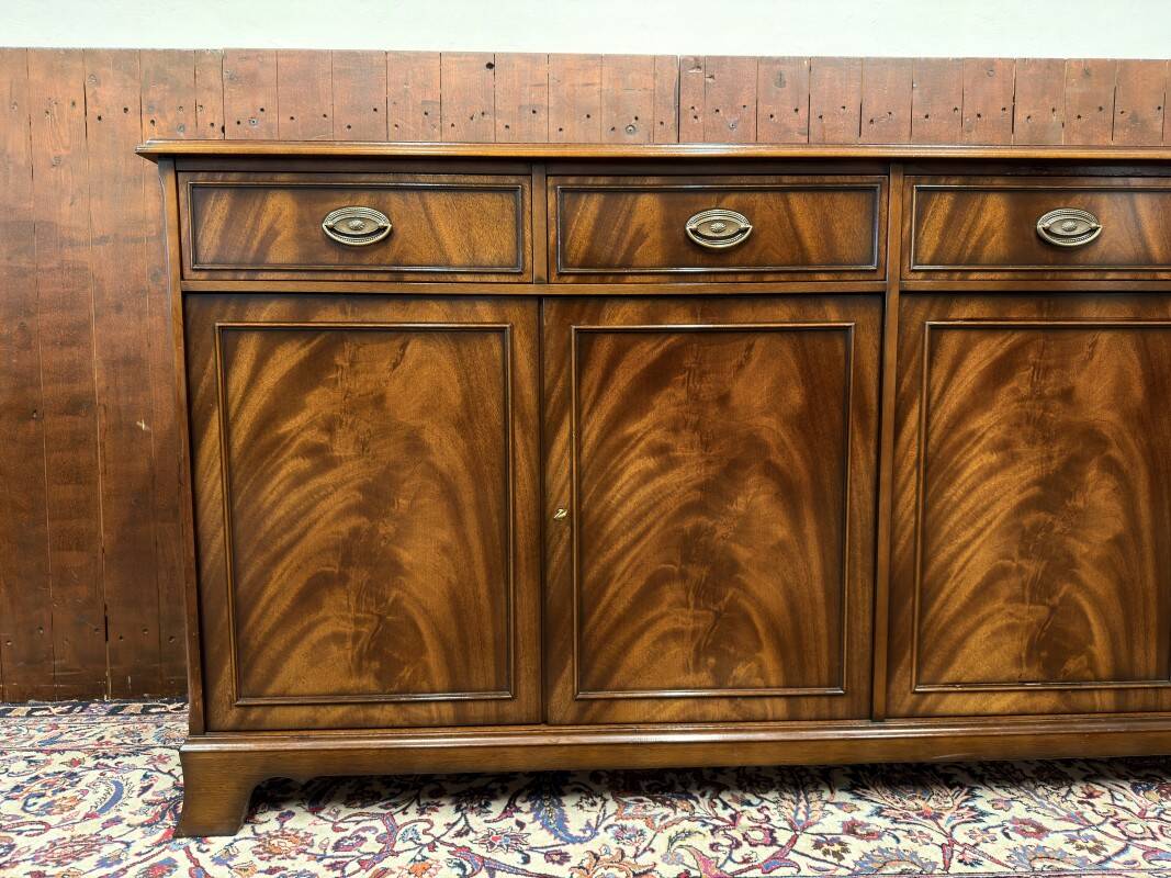 Classic English Heldense Exclusive Office Cabinet