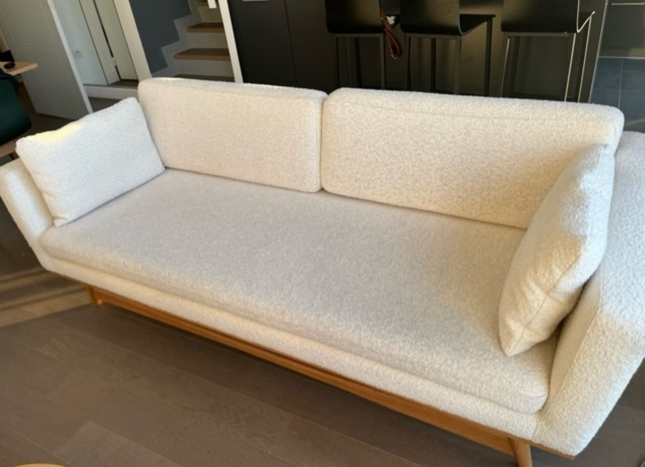 Sofa 210 White Curlet