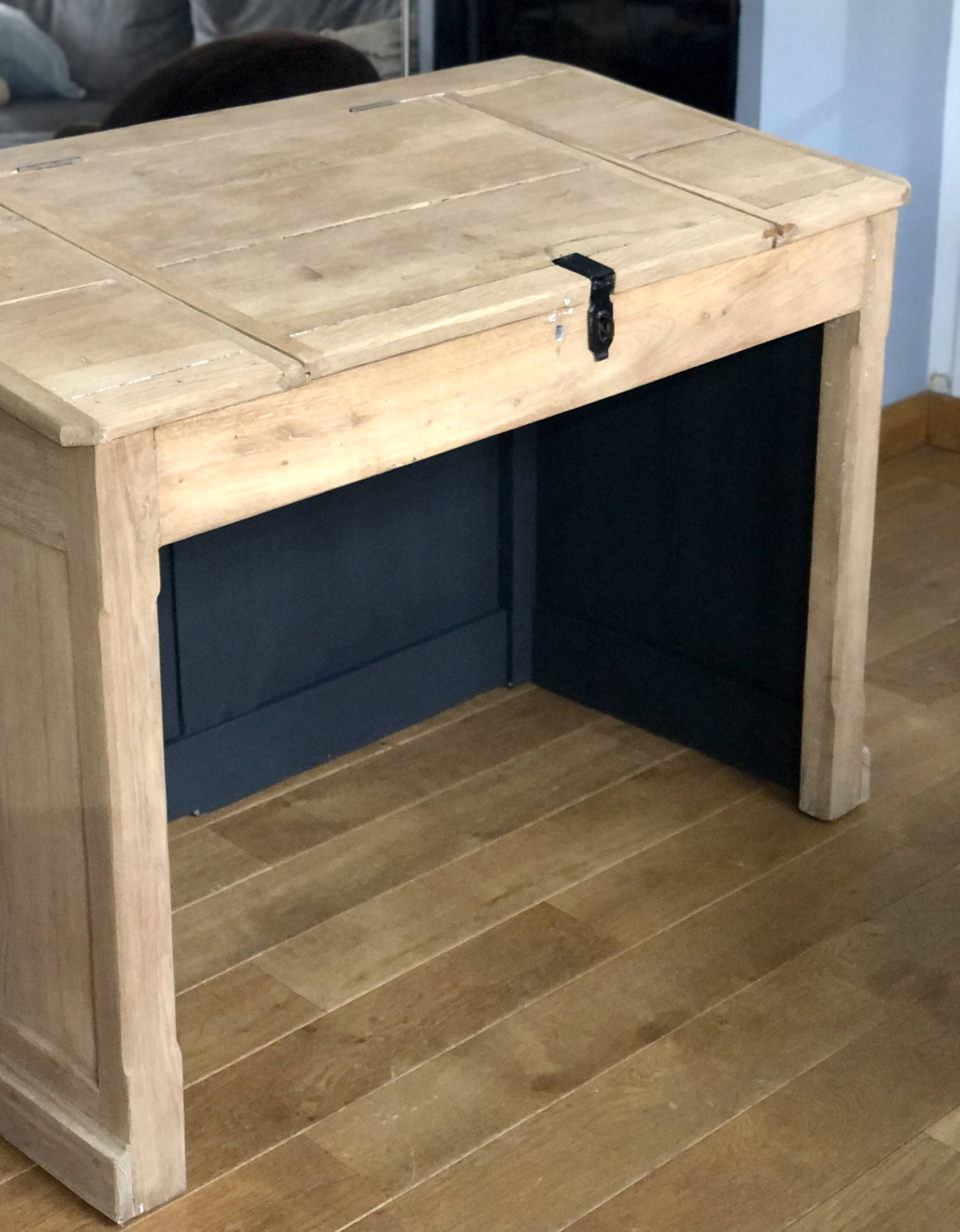 Desk / counter early 20th century