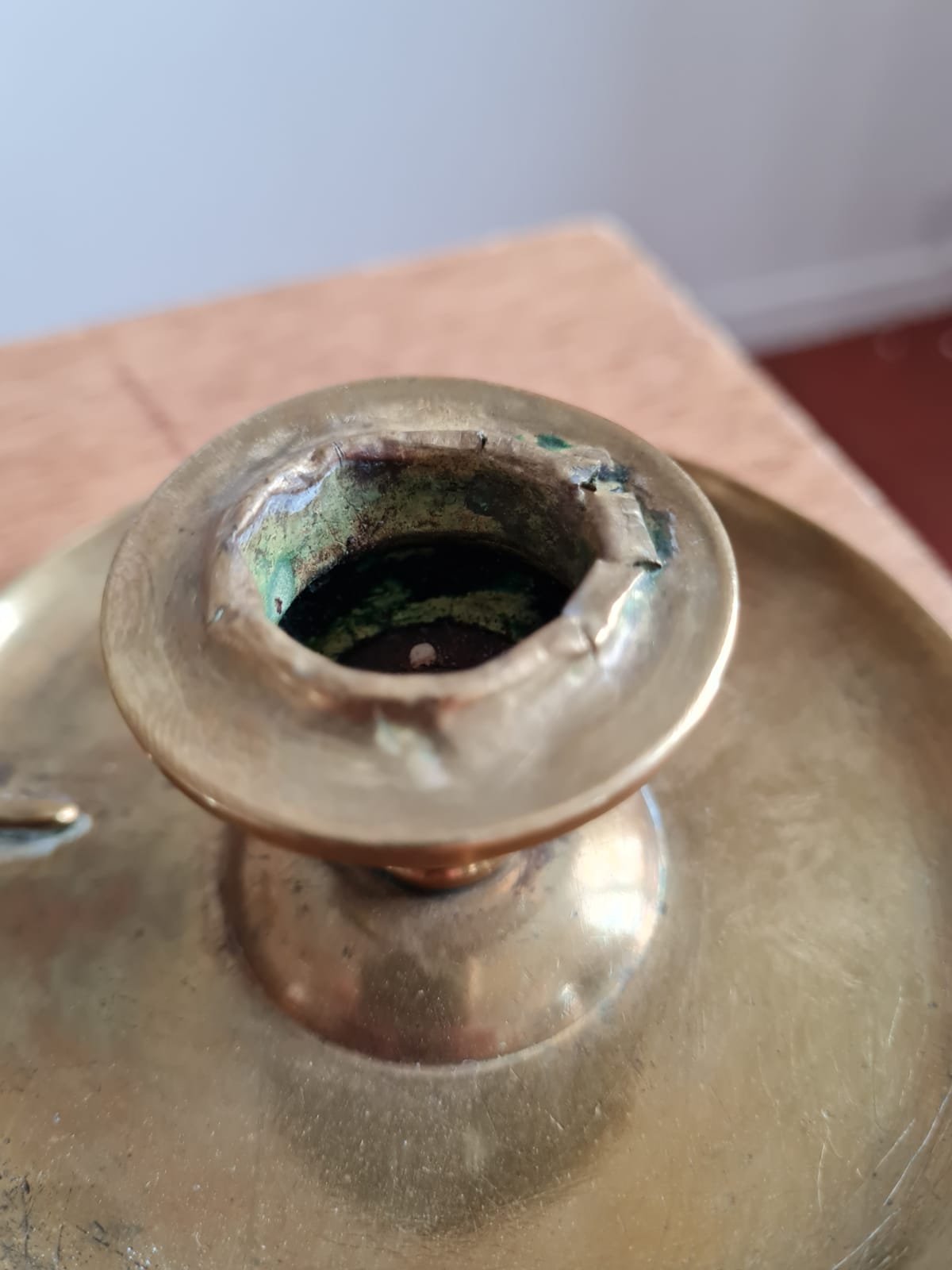 Candlestick in laition