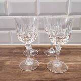 4 verres à vin en cristal taillé
