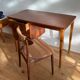 Chaise scandinave vintage en bouclette terracotta « Else »