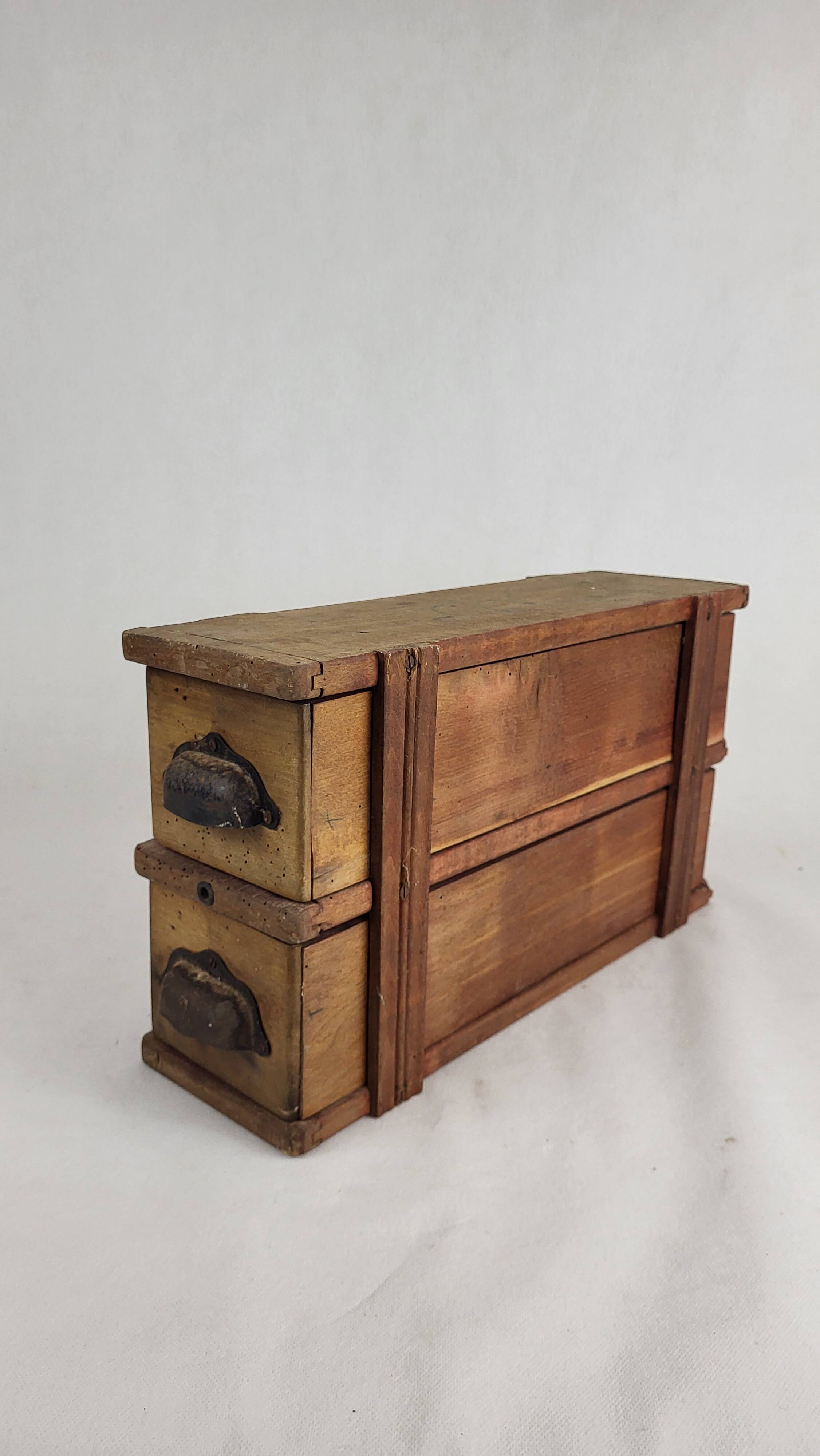 Boîte de rangement en bois, années 20-30