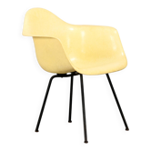 Fauteuil à bras MAX en parchemin avec bord en corde de Charles et Ray Eames, Herman Miller, 1951.