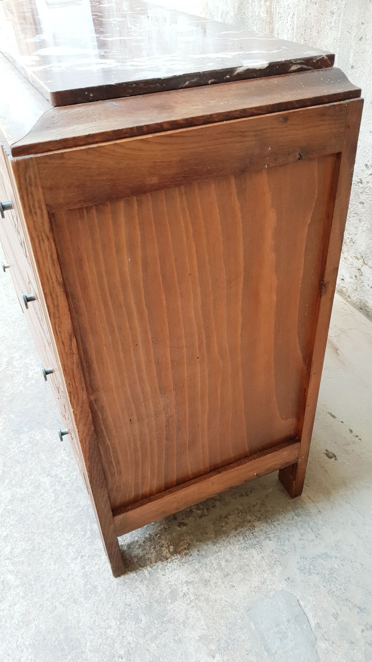 Commode vintage