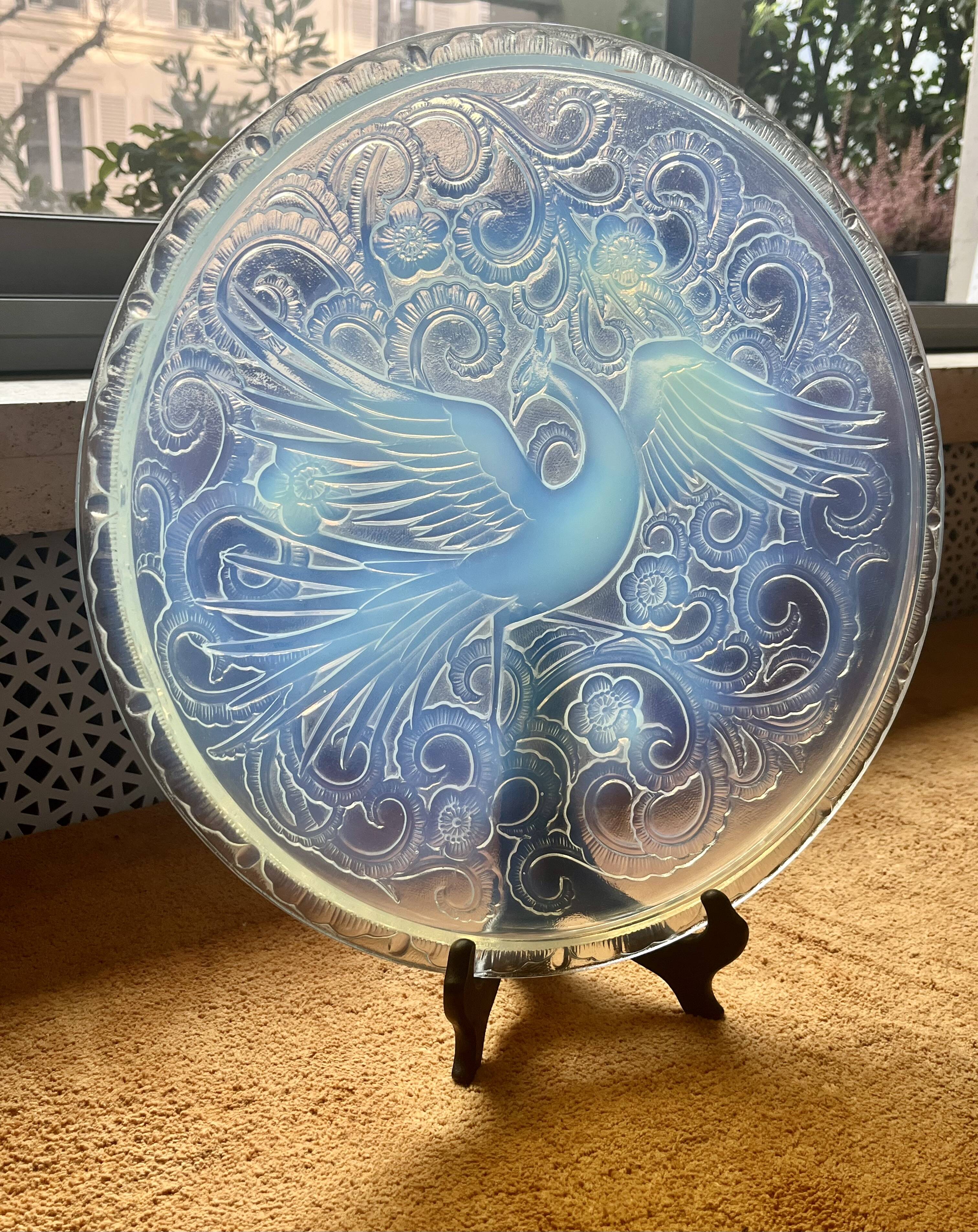 Large glass plate - Signed - P. D'Avesn - Excellent condition