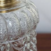 Suspension en verre moulé transparent – motif corolle