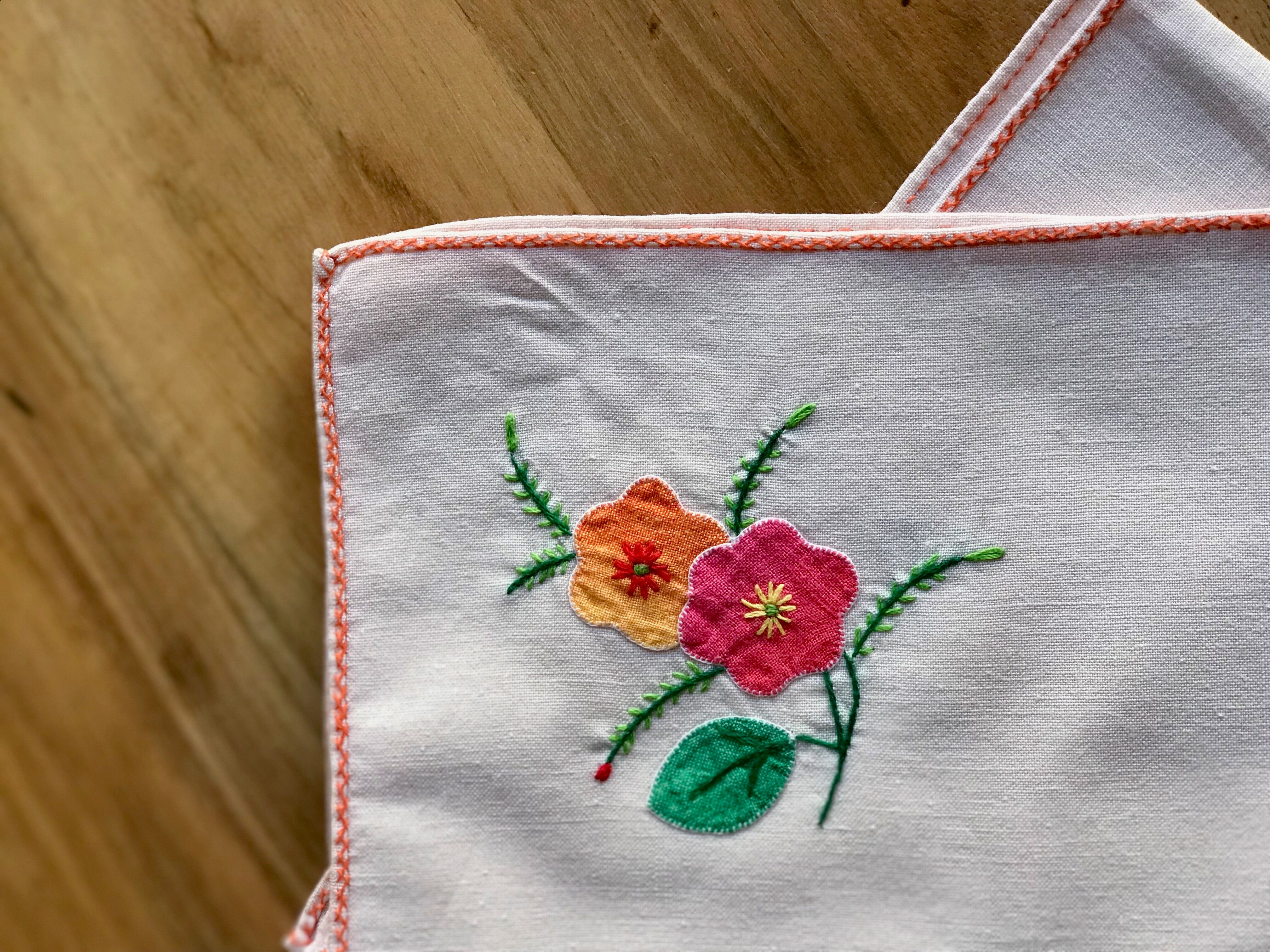 Embroidered cloth towels