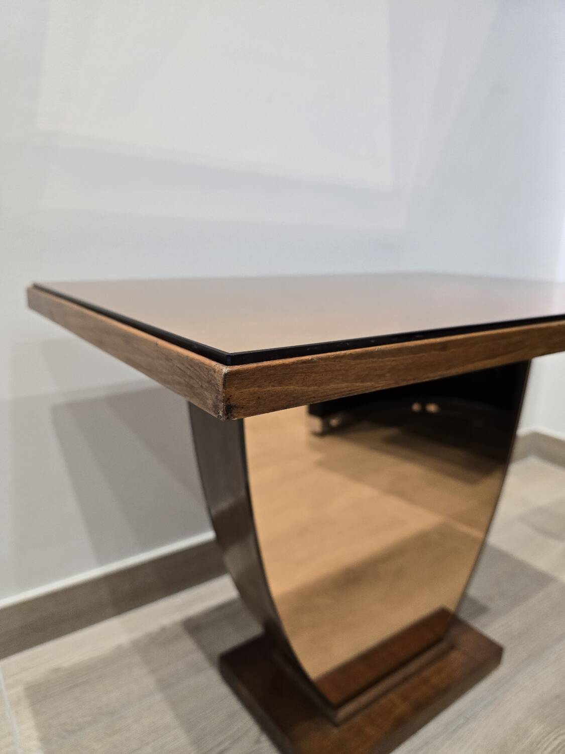 Art Deco mirrored coffee table