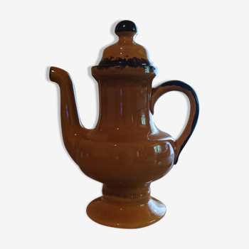 Ceramic teapot