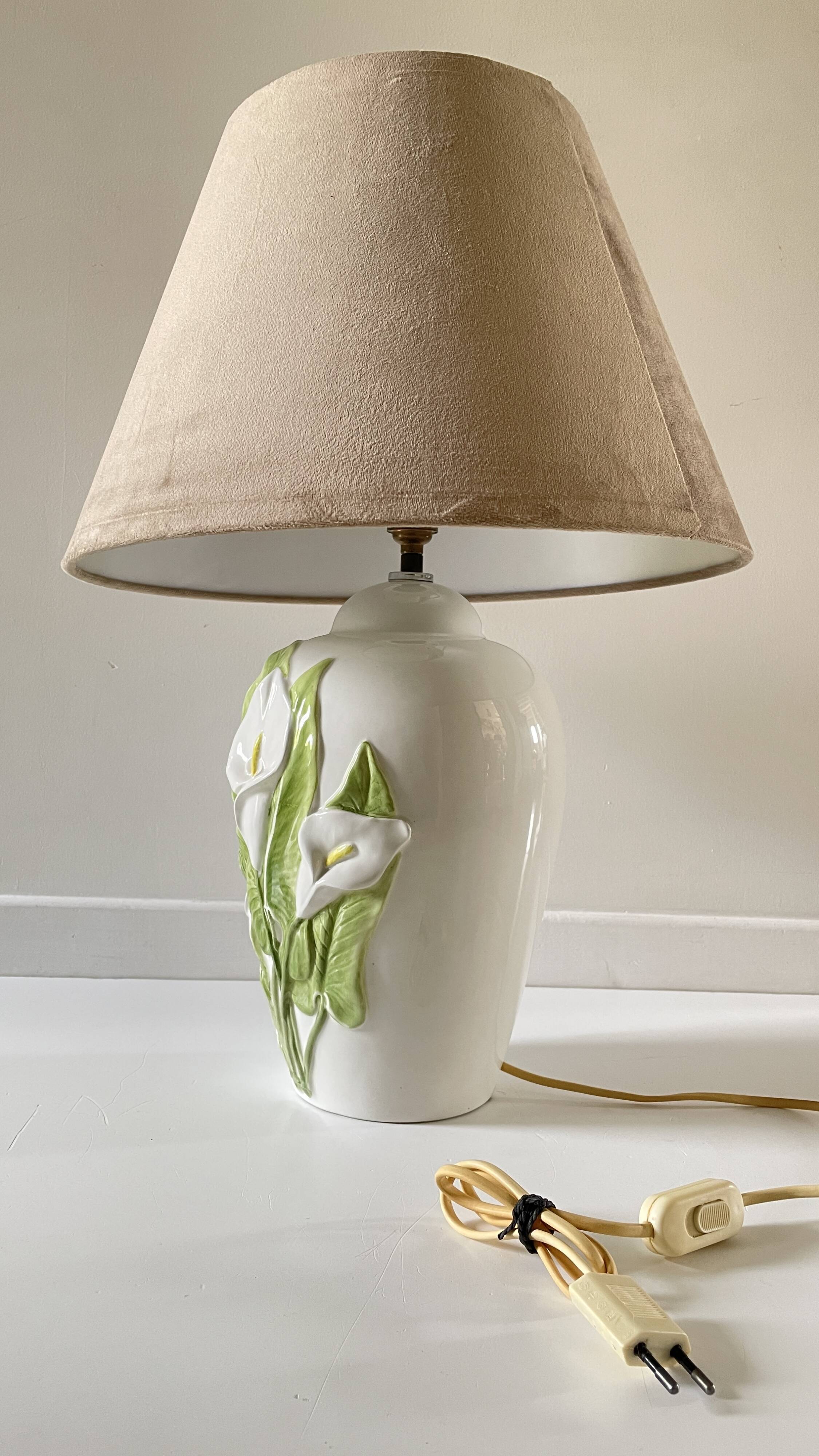 Italian ceramic lamp with arum flowers