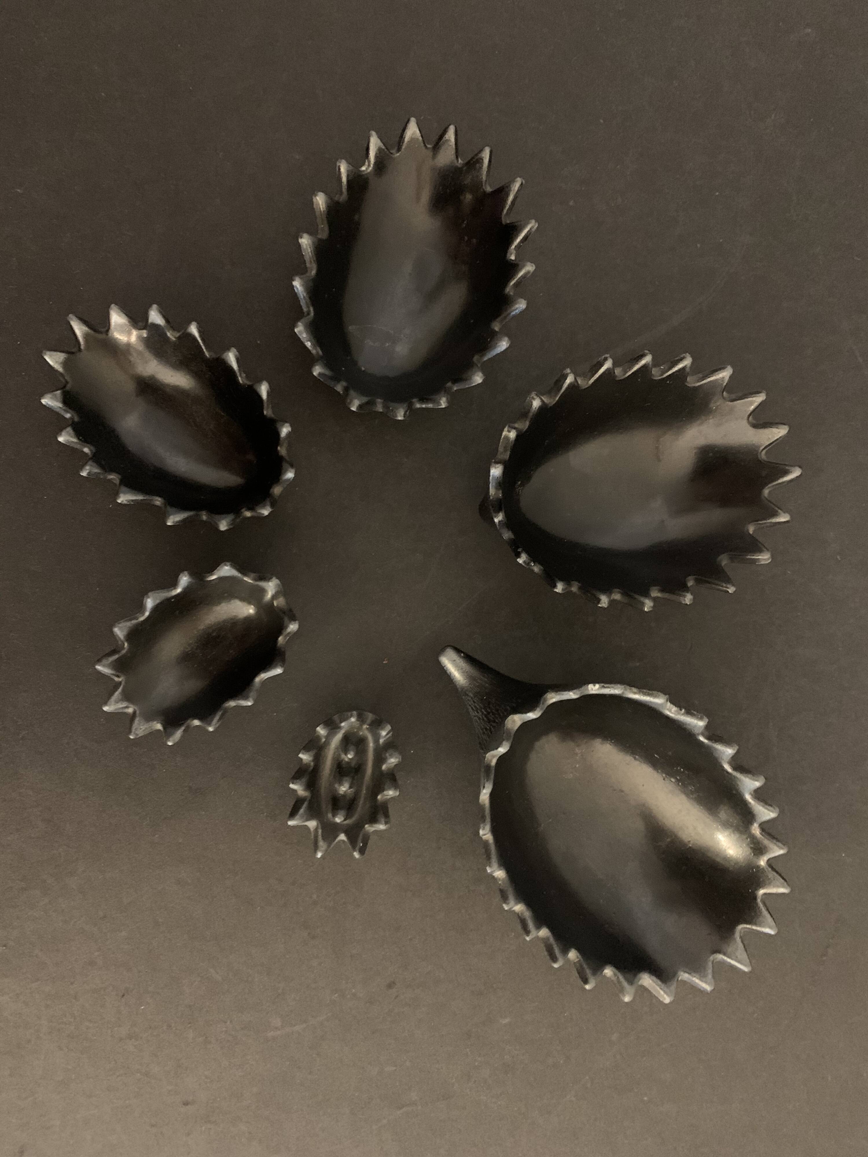 Ashtray 6 hedgehogs in bronze 1950