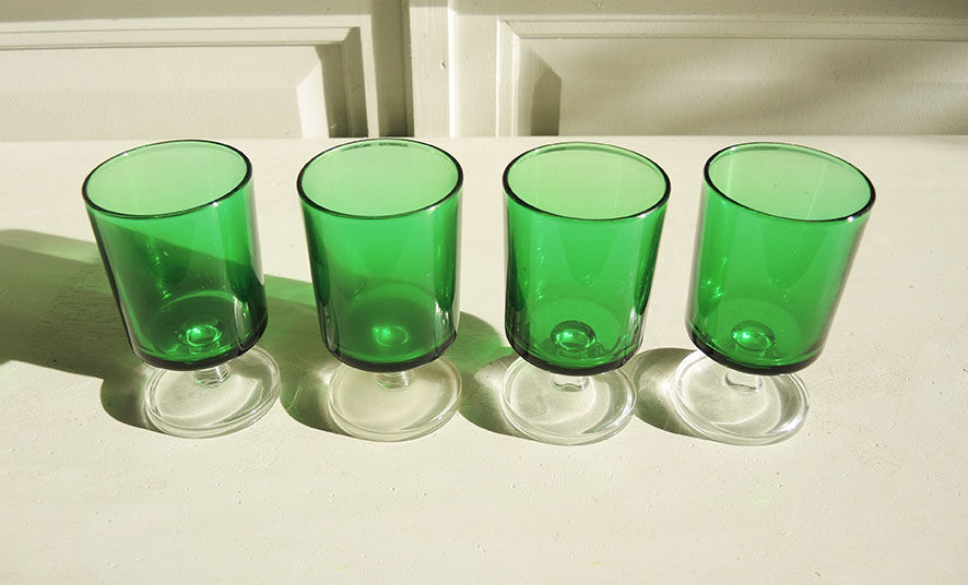 6 old luminarc foot glasses dark green h9,2 cm