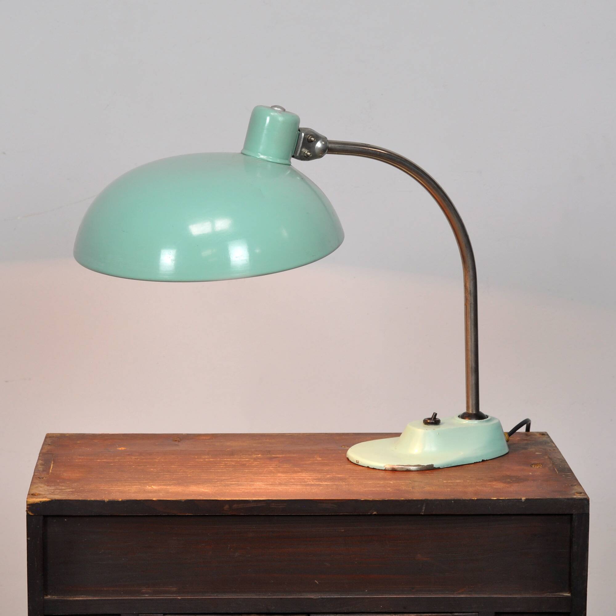 Vintage desk lamp in Art Deco / Streamline Moderne style (approx. 1940–1955)