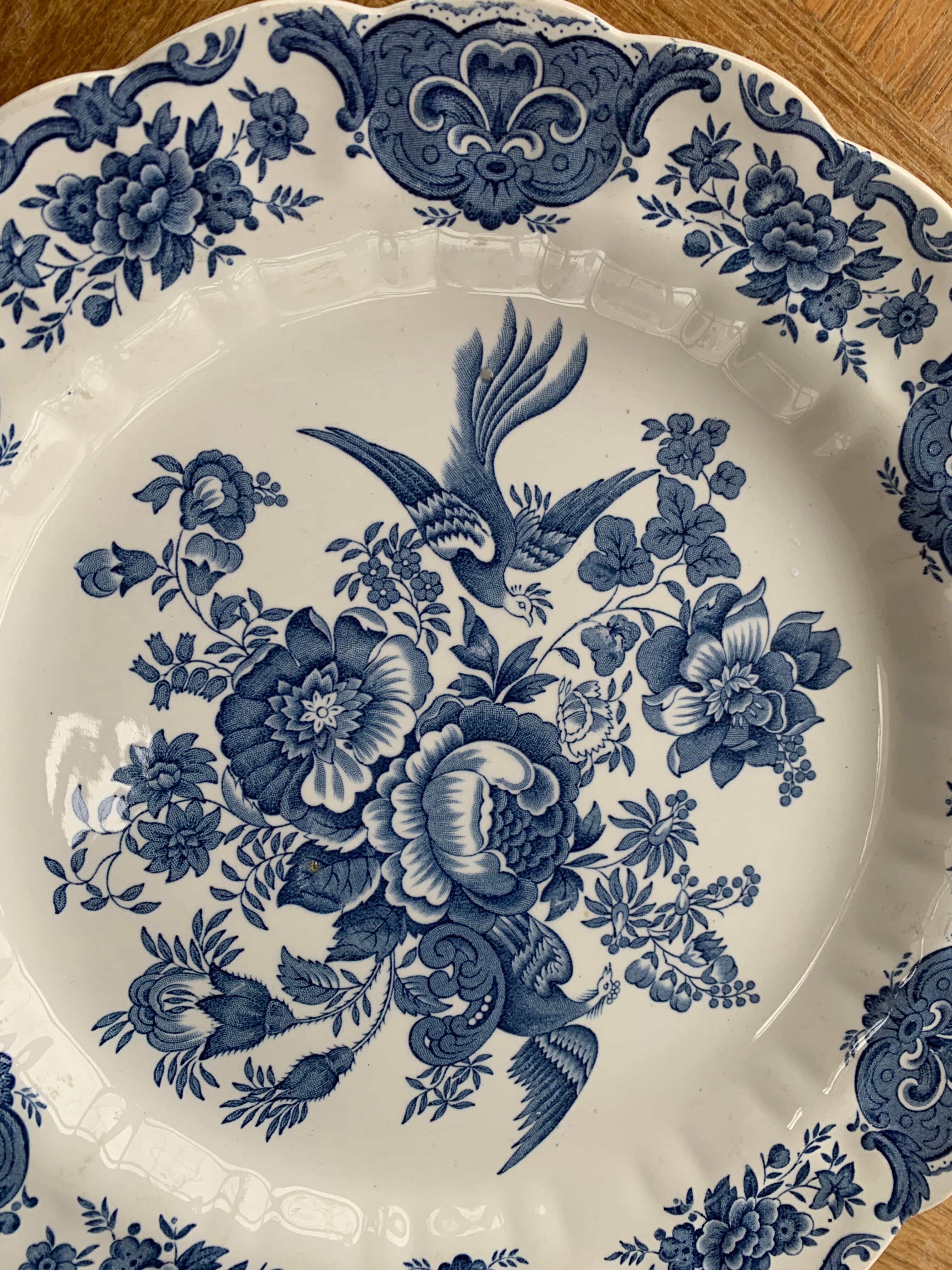 Vintage Windsor model ridgway staffordshire cake dish