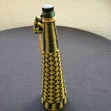 Scoubidou yellow bottle