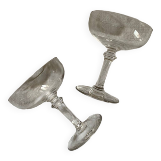 Set of 2 crystal champagne glasses