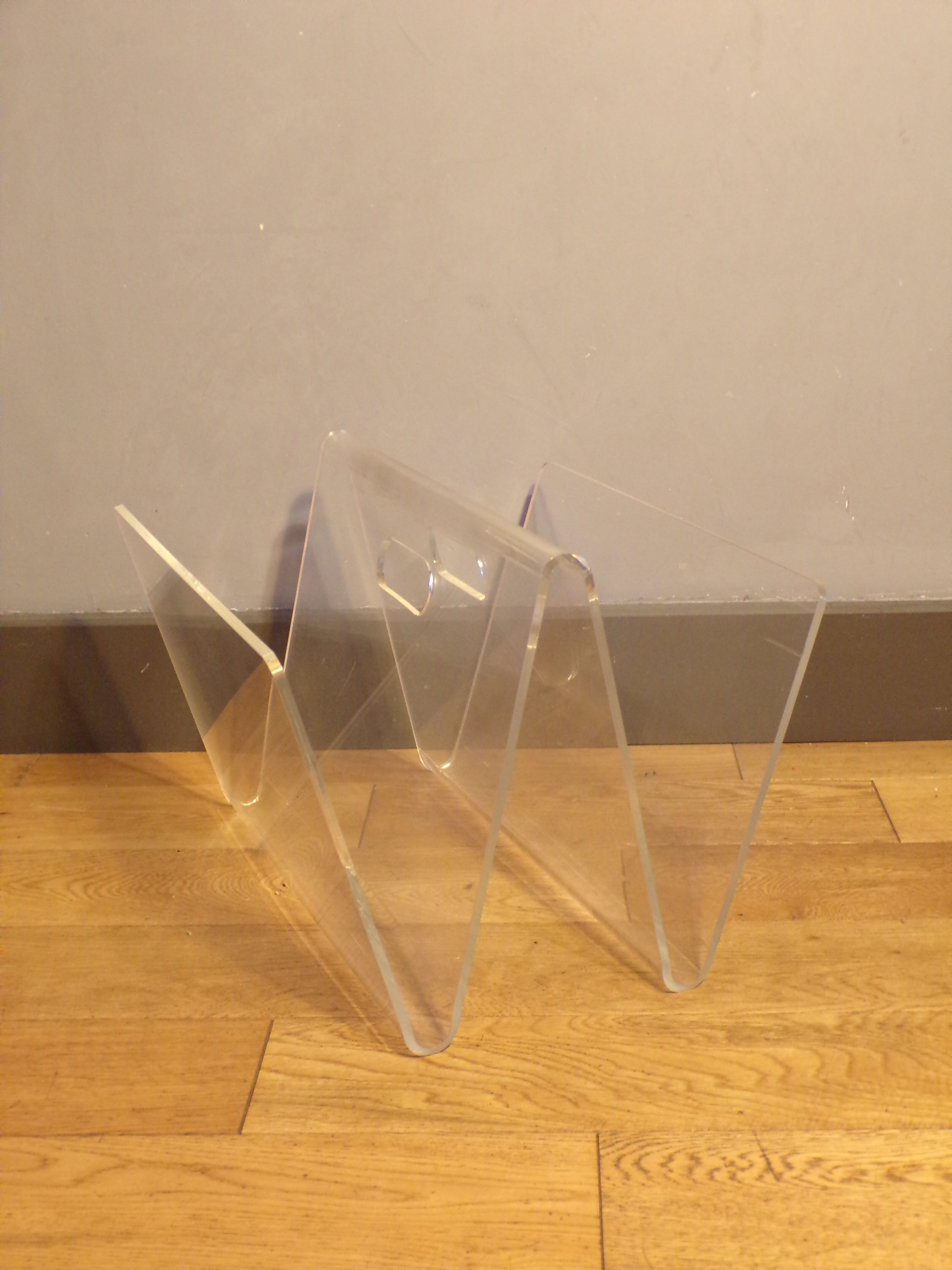 Porte-revues Vintage En Verre Acrylique Et Laiton Par David Lange Pour Roche Bobois 1970