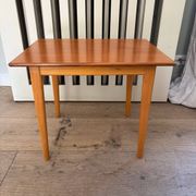 Petite table teck et hêtre - Suède années 70
