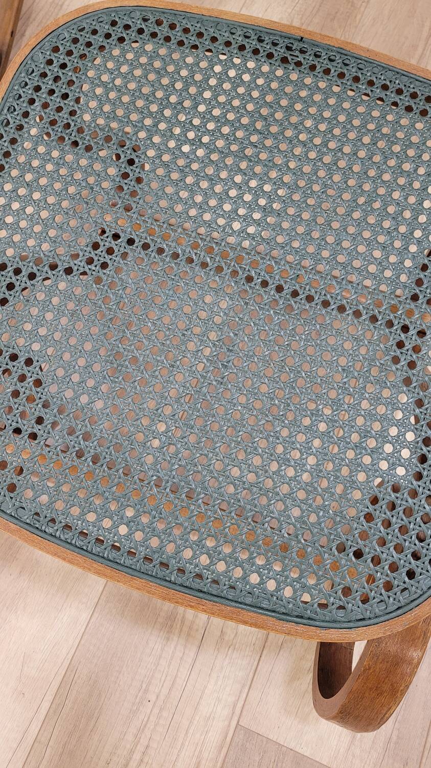 Rocking-chair en bois courbé et cannage