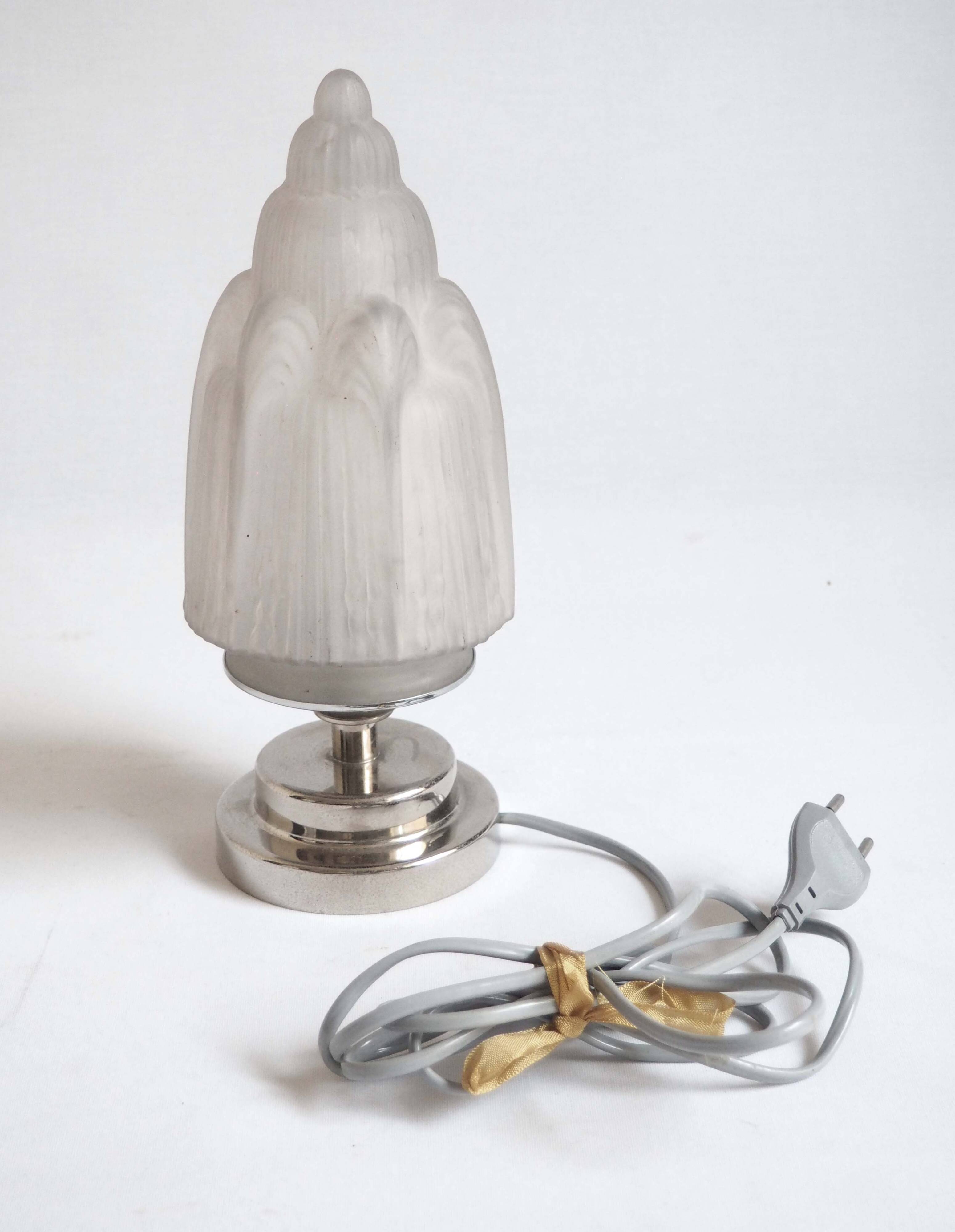 Art Deco fountain glass lamp