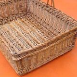 Wicker woven centerpiece basket