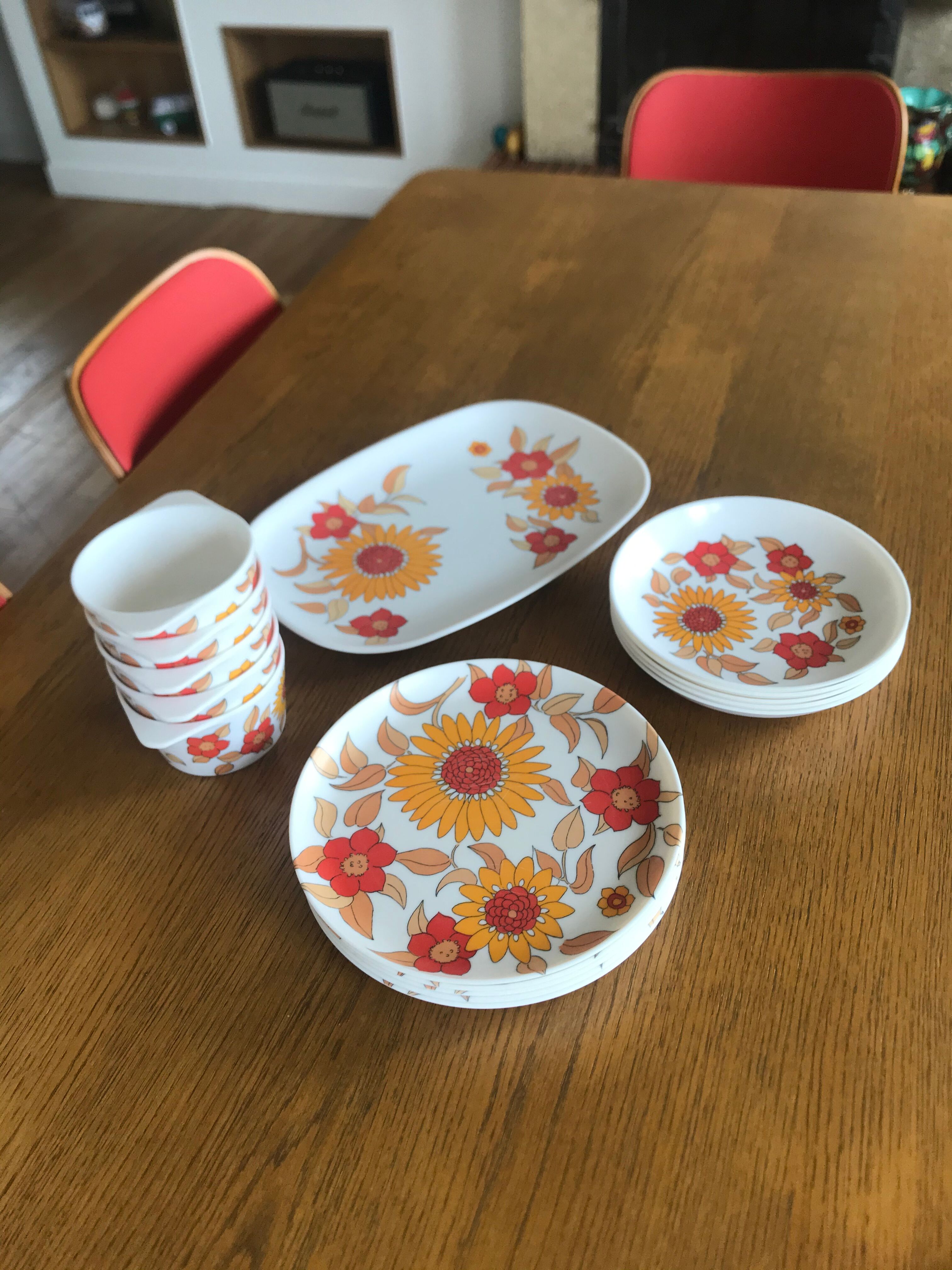 Vintage tableware service