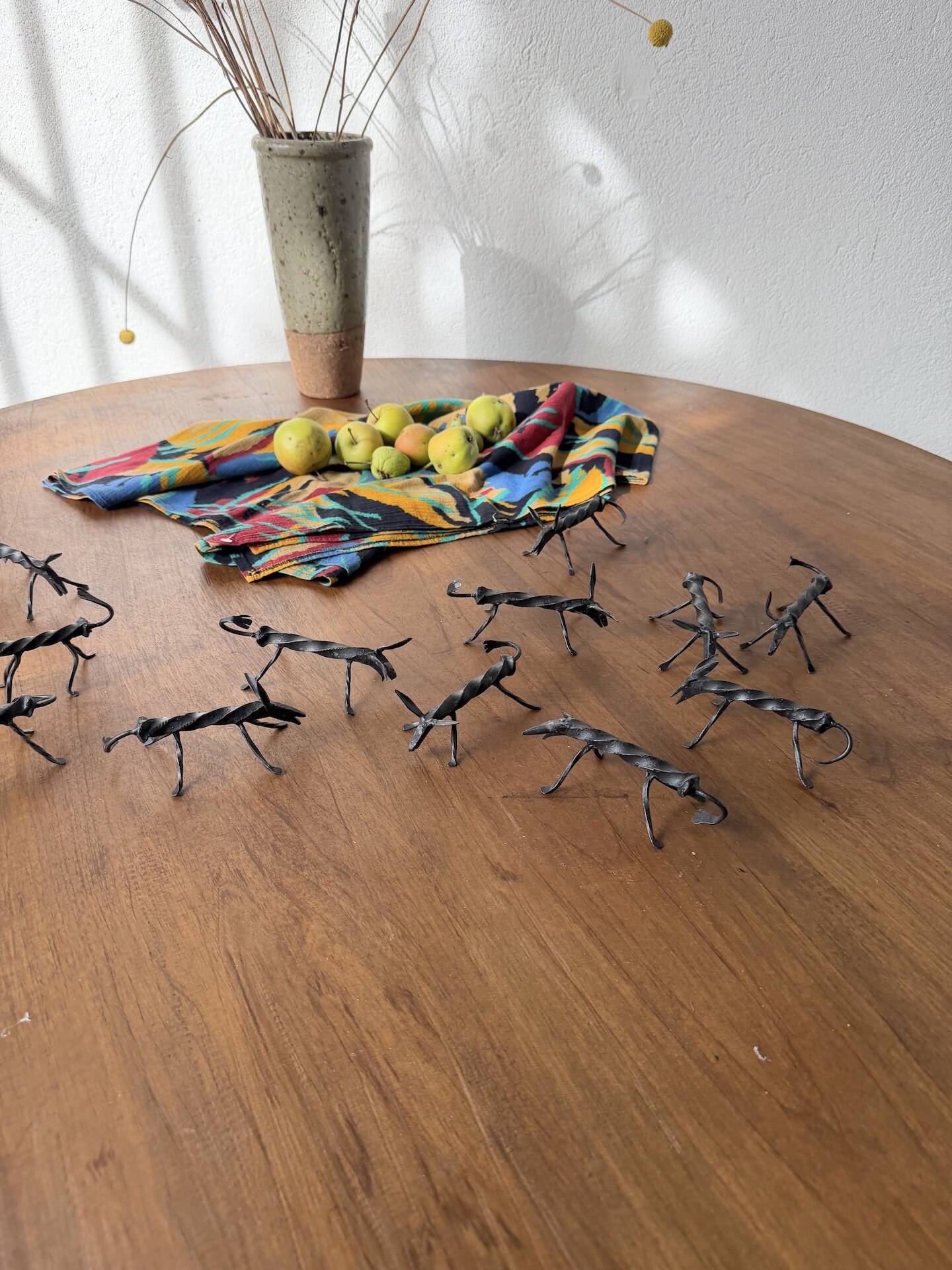 Brutalist zoomorphic knife rests